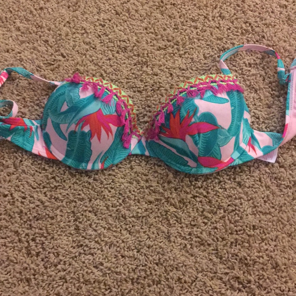 Bikini top